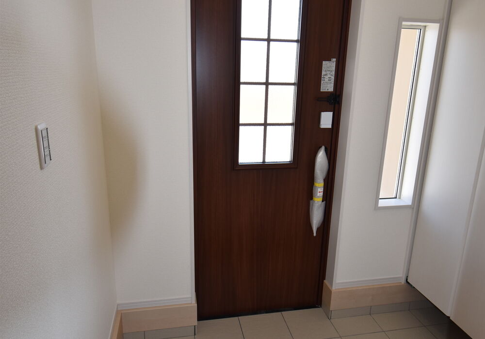 旭町 2号棟 玄関