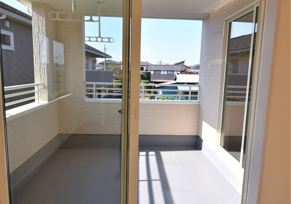 旭町 ２号棟 インナーバルコニー