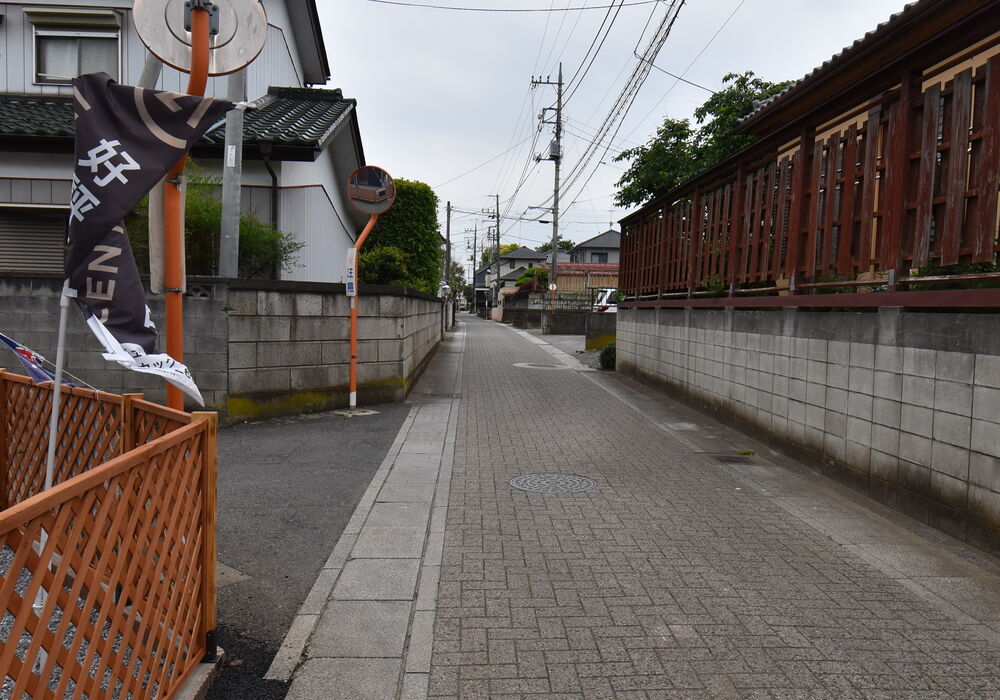 西側道路