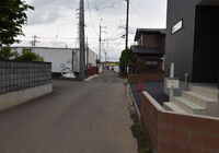 東側道路