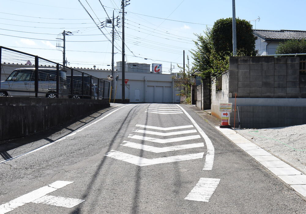 東側道路