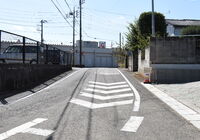 東側道路