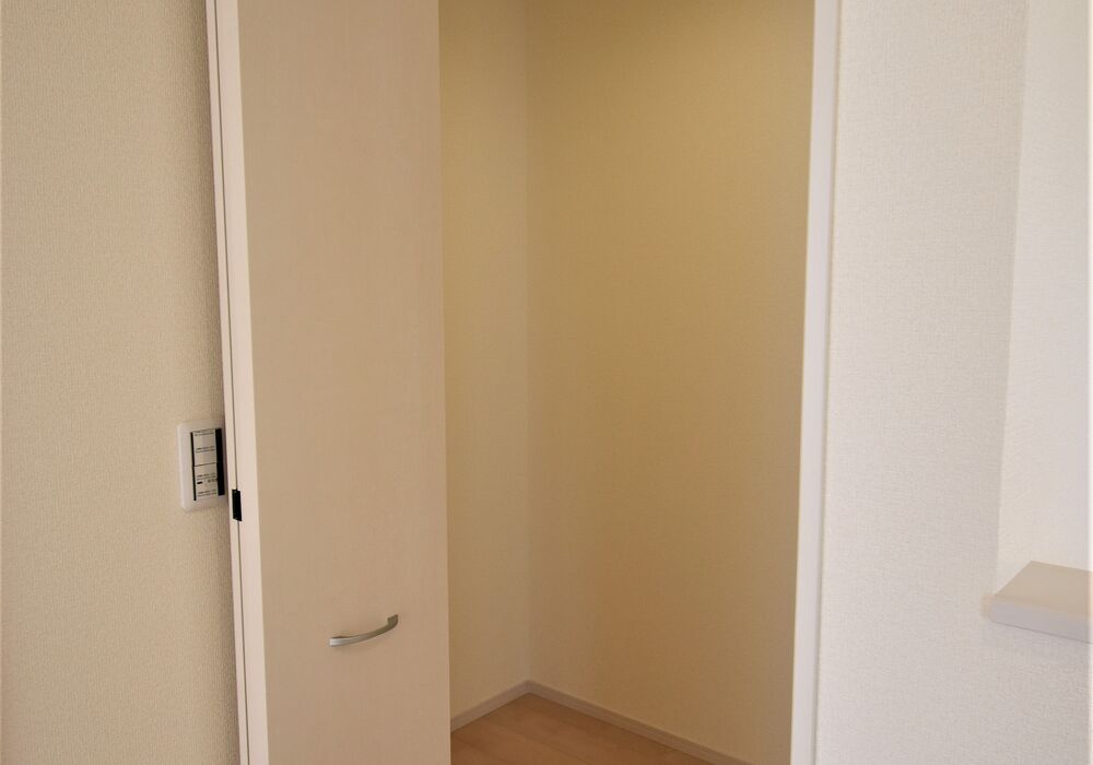 2F ストレージルーム