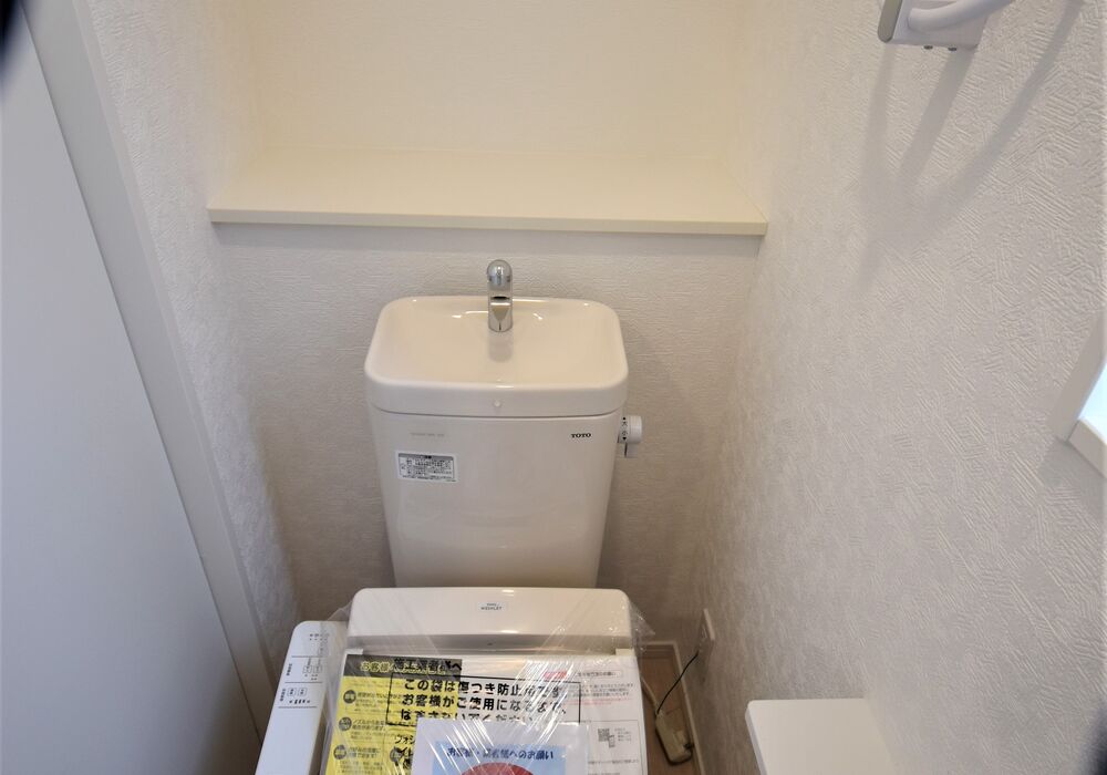 2F トイレ