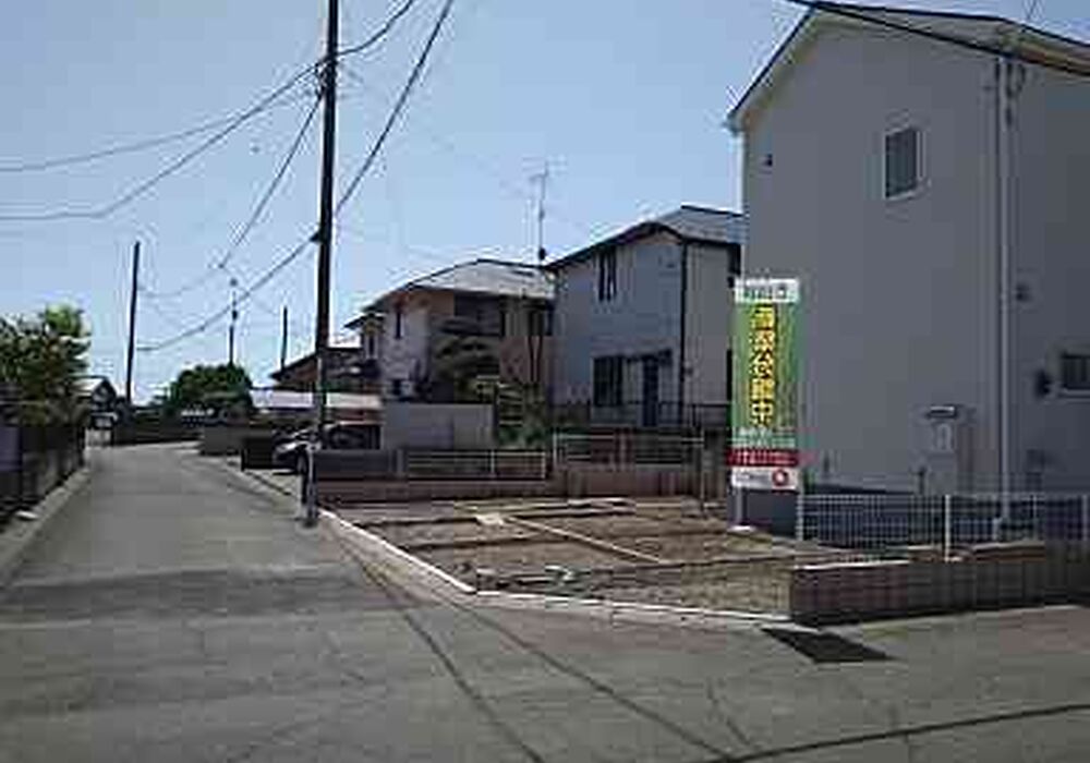 東側道路
