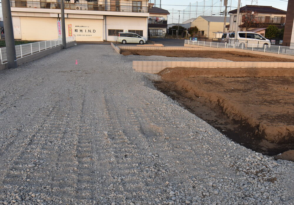 北西側道路