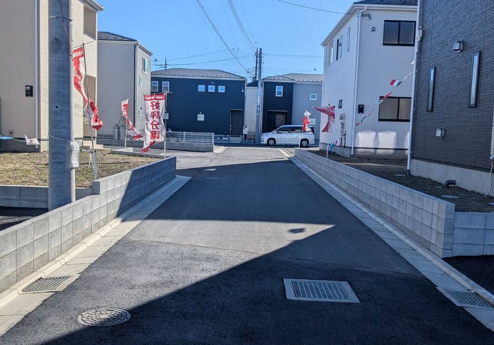 西側道路