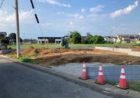 建築中