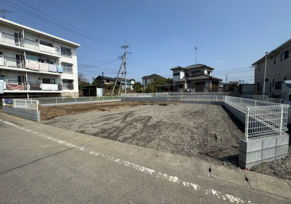 建築中